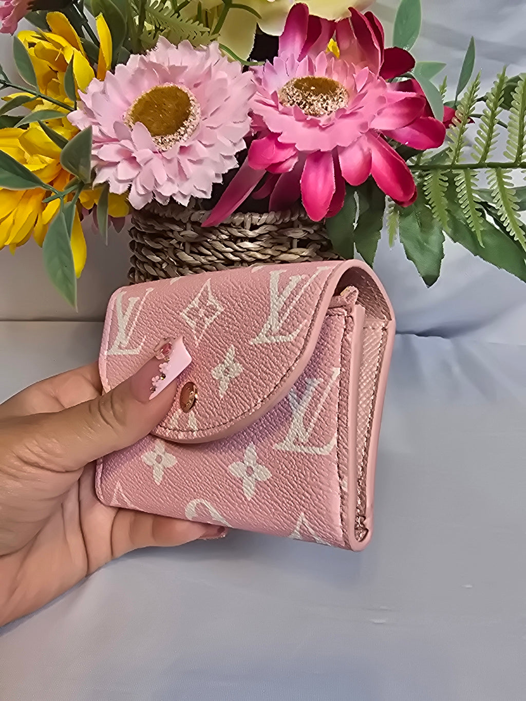 Pinky White Dream