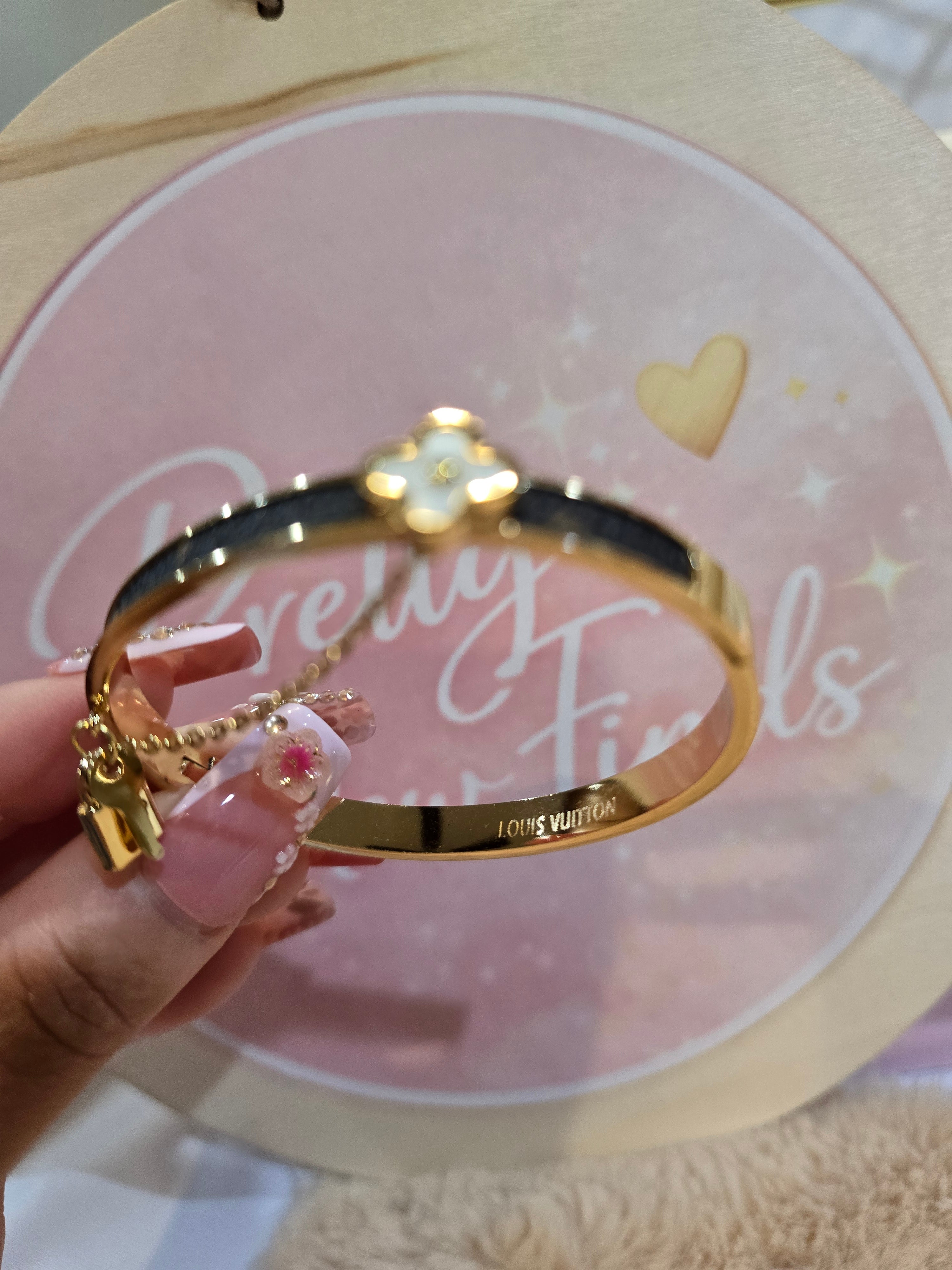 Clover LV bangle