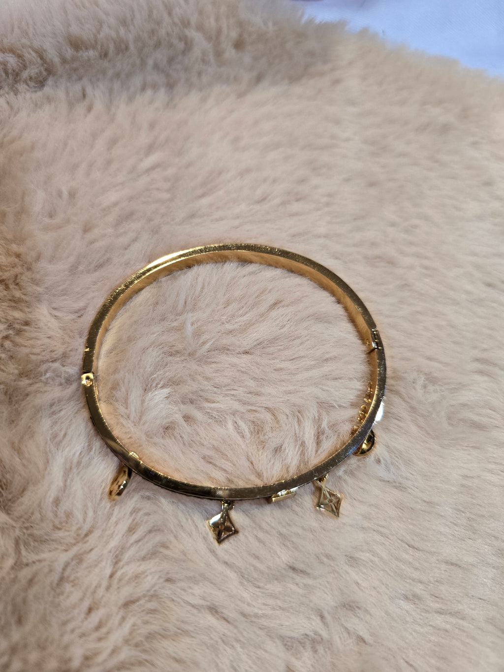 LV ✨️ charms Bangle