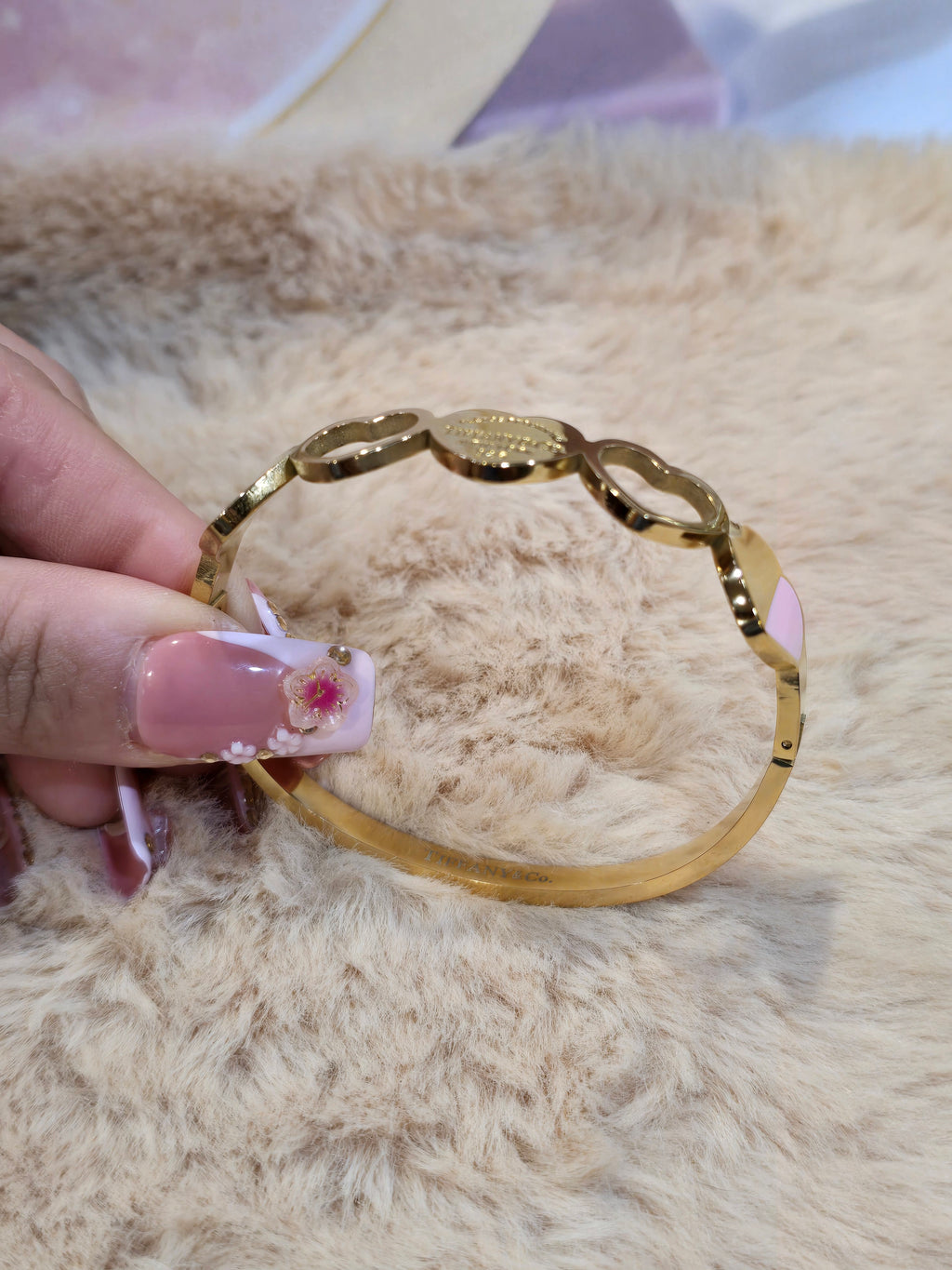 Pinky gold tif