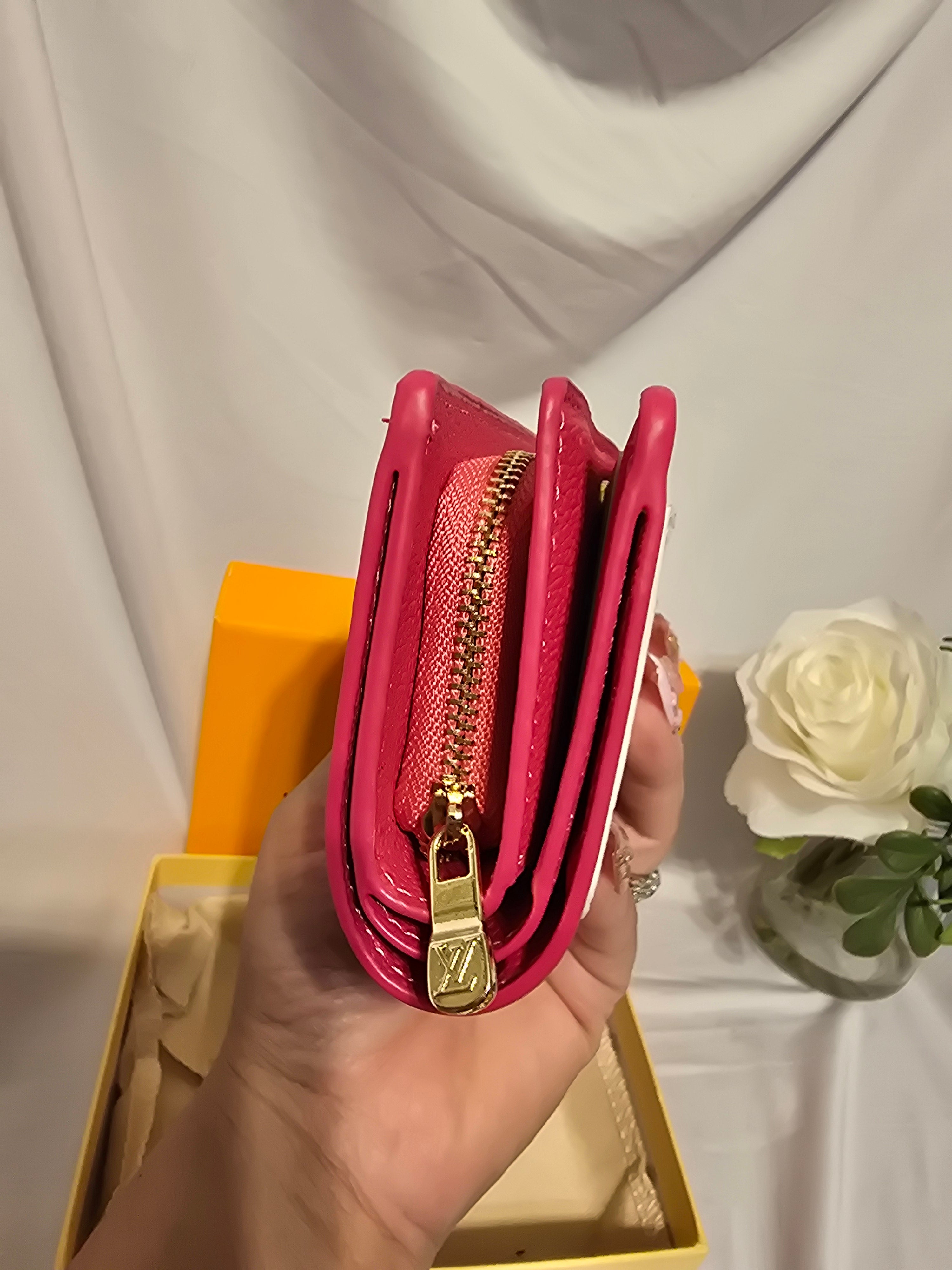 Cute Pink LV W
