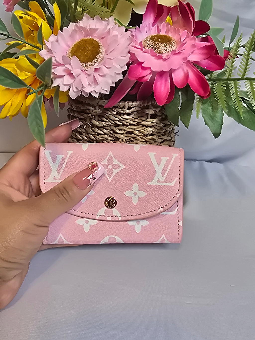 Pinky White Dream