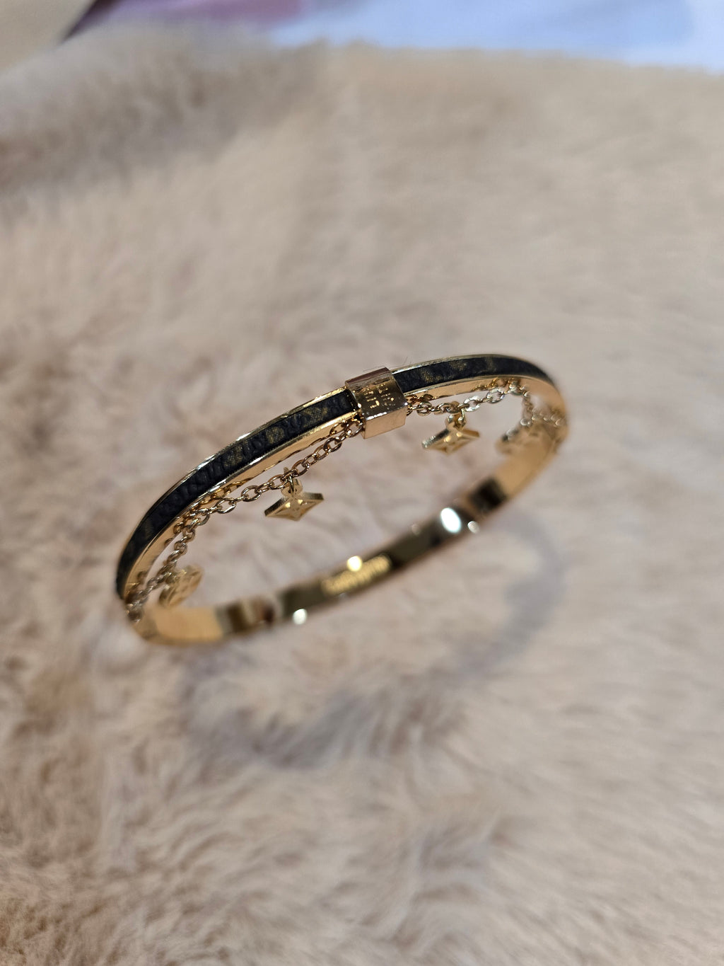 LV ✨️ charms Bangle