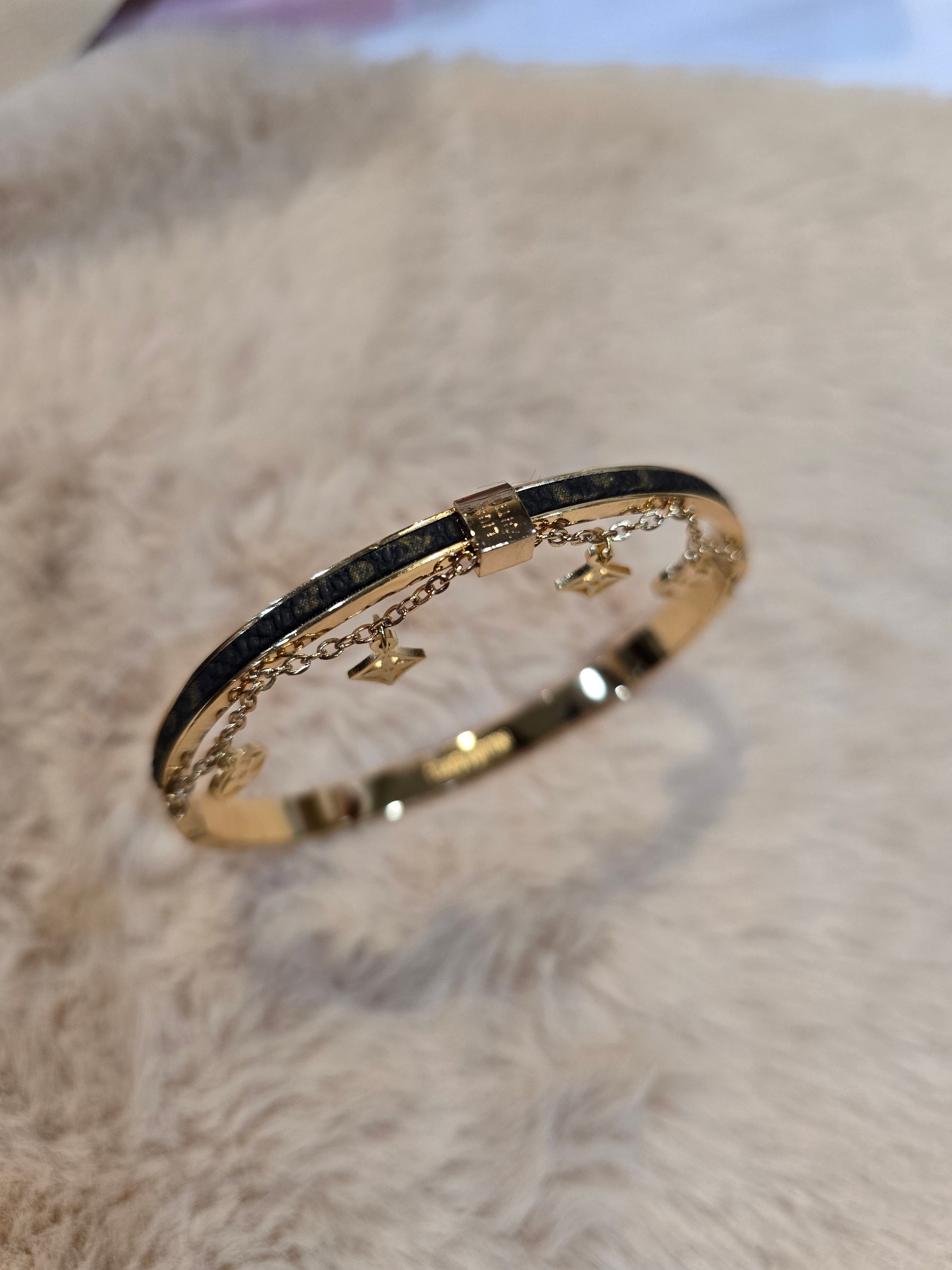 LV ✨️ charms Bangle