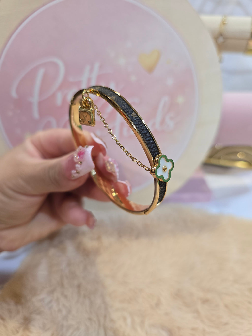 Clover LV bangle