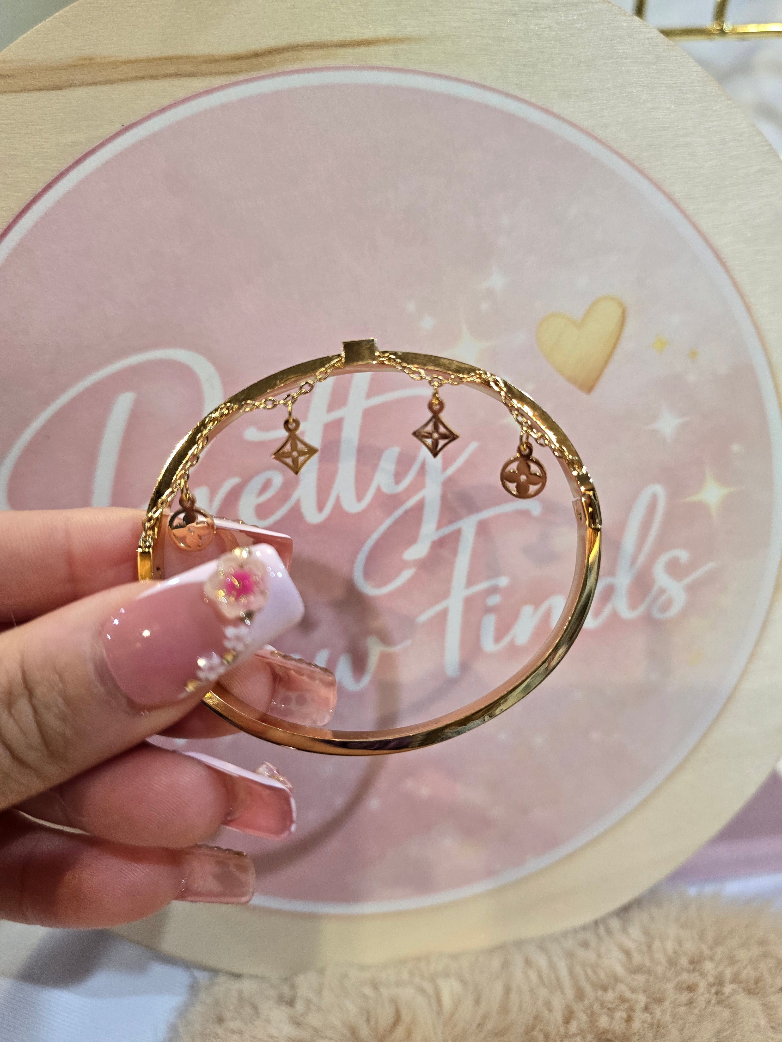 LV ✨️ charms Bangle