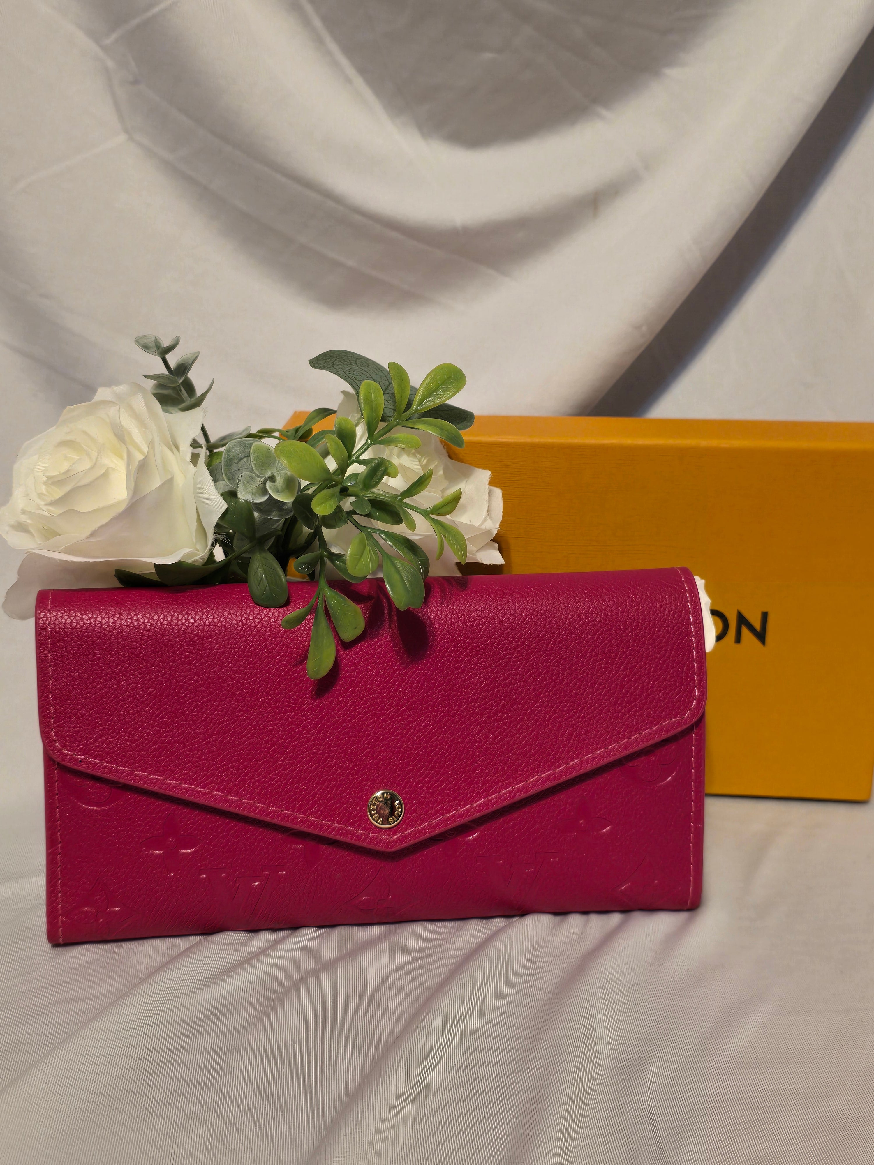 TRUE PINK LV